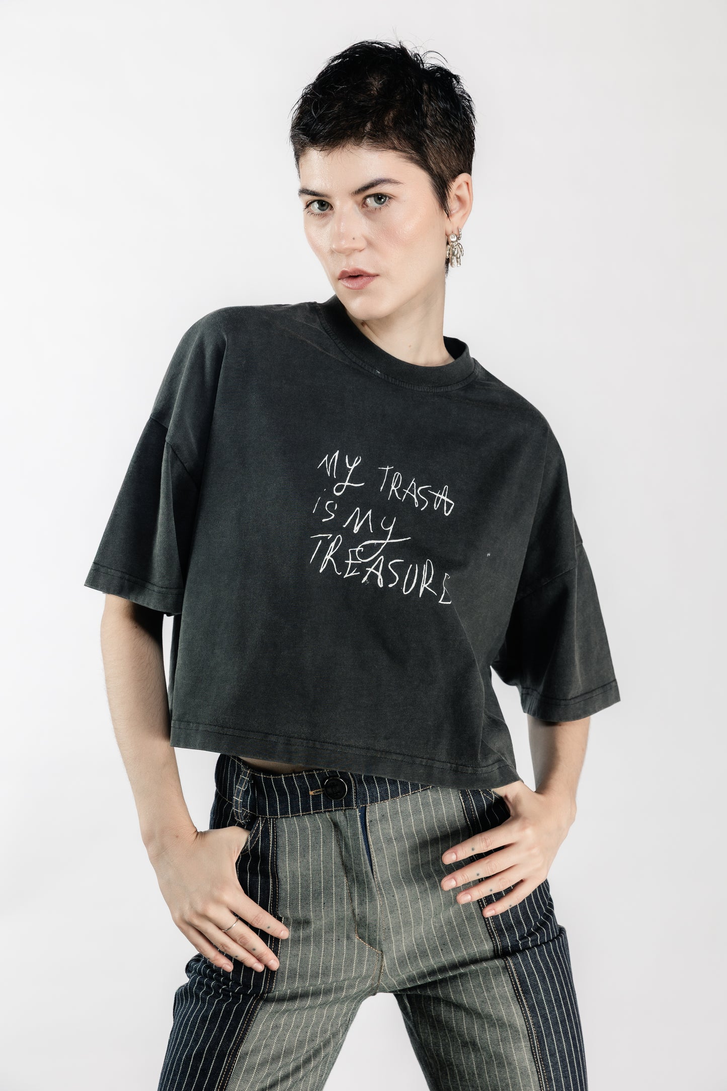 “My trash is my treasure” cropped t-shirt
